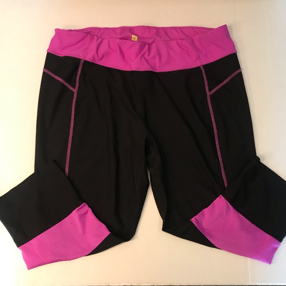 Xersion Capri Length Activewear Leggings